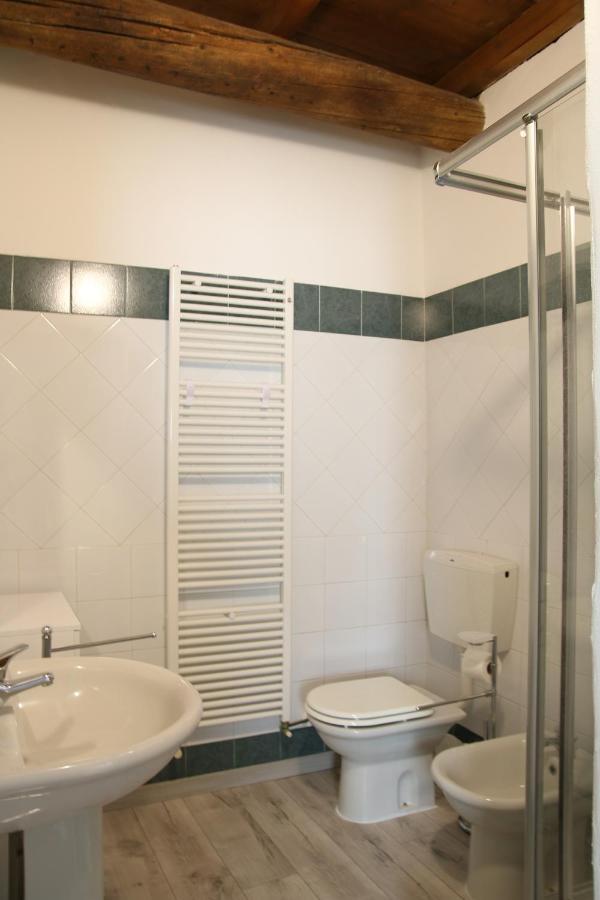 Appartement Le Vie del Centro à Ferrare Extérieur photo